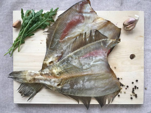 Горбуша соломка солено-сушеная: Камбала ёрш (Мурманская) вяленая