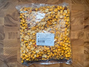 Сыр к пиву: Ореховая смесь ж/с с кукурузой со вкусом 