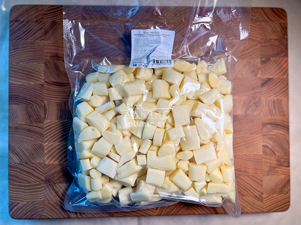 Сырный продукт ФЕРМЕРСКИЙ бочонок белый в Каспийске