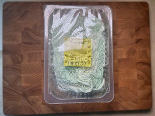 Диспенсеры для снеков: Сыр Чечил паутинка (васаби)  500 гр.