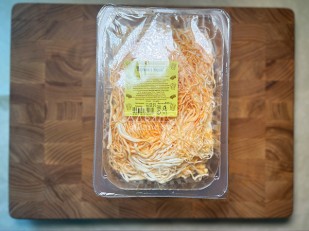 Другие закуски: Сыр Чечил паутинка (икра красная)  500 гр.