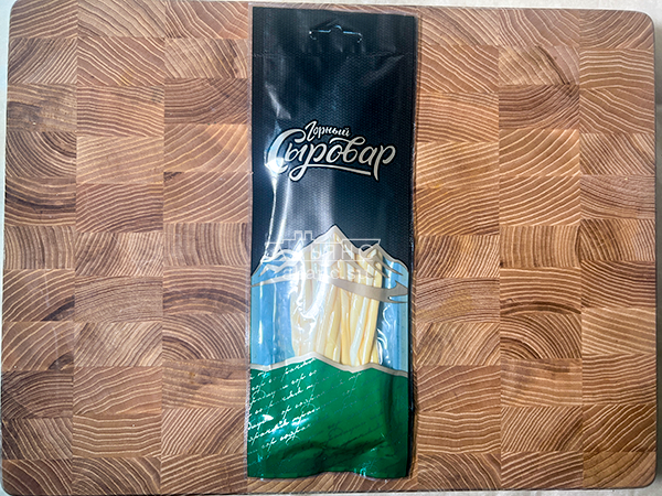 Сыр 60 гр ГОРНЫЙ СЫРОВАР (Нити копчёные) в Каспийске