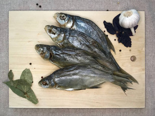 Горбуша соломка солено-сушеная: Густера вяленая